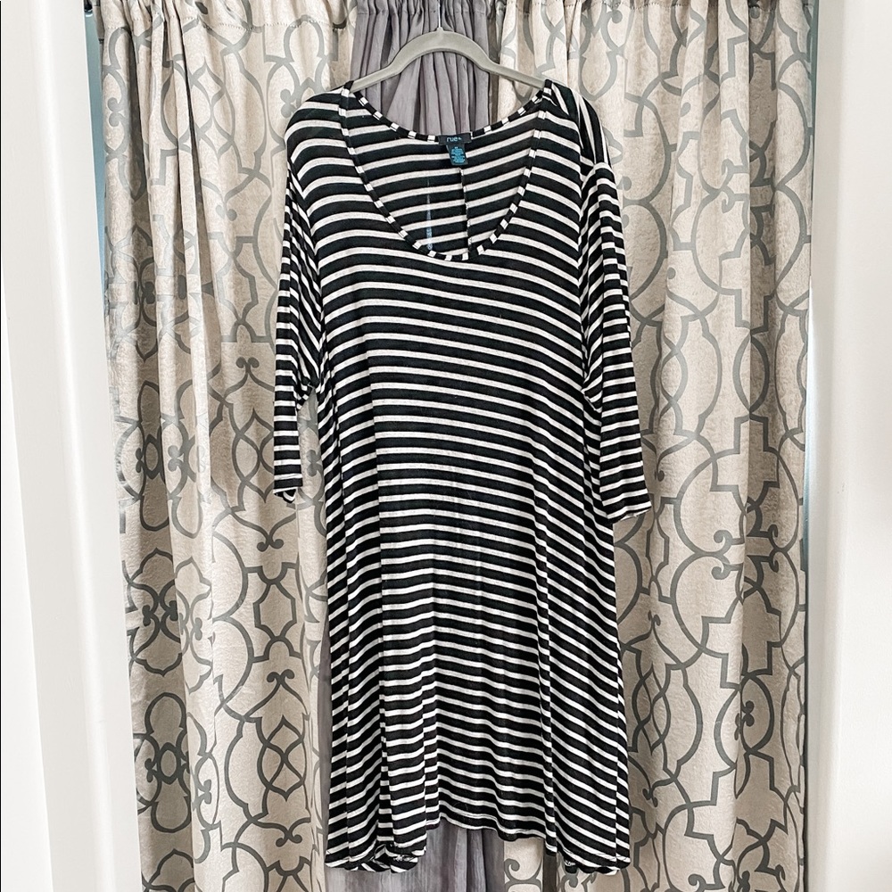 Adorable Rue 21 short sleeve dress